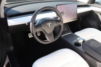 ACCIDENT FREE HEAT PUMP FOR EXTRA RANGE IN COLD WINTERS WELL MAINTAINED Tesla Model 3 Standard Range... (image 8)