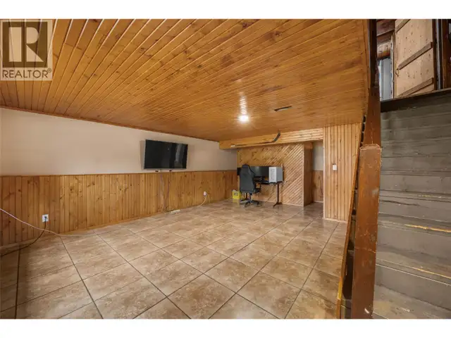601 Yellowhead Highway S McLure, British Columbia in Houses for Sale in Kamloops - Image 33