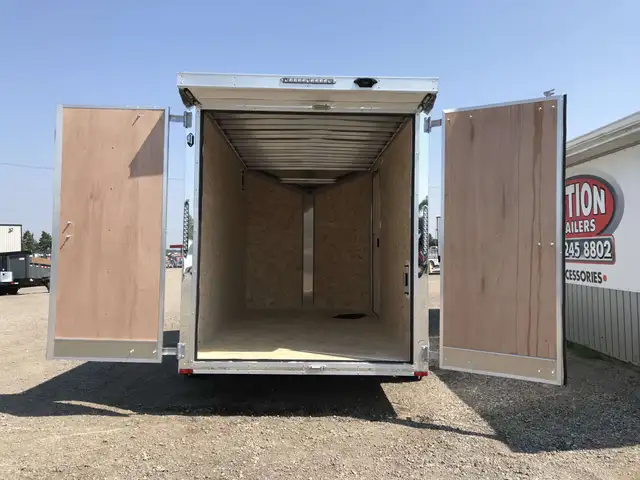 2026 LEGACY SERIES LEGACY SINGLE AXLE ALL ALUMINUM ENCLOSED V-NO in Cargo & Utility Trailers in Hamilton - Image 4