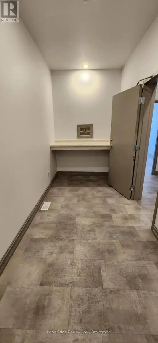 209 10TH STREET Hanover, Ontario in Commercial & Office Space for Sale in Owen Sound - Image 9