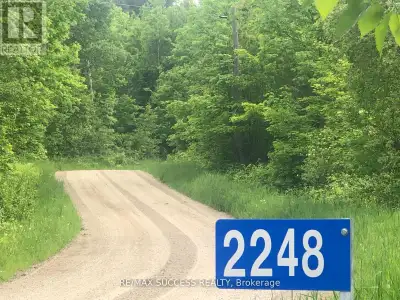 Welcome to Your 34-Acre Slice of Paradise in the Land O'Lakes Region! Discover the perfect balance o...