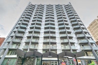 1 Month Free Rent Visitez notre site Web : https://www.capreit.ca/fr/appartements-a-louer/montreal-q... (image 2)