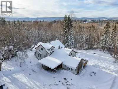 Set on 19.37 private acres just south of Quesnel, this spacious family home offers an ideal blend of...