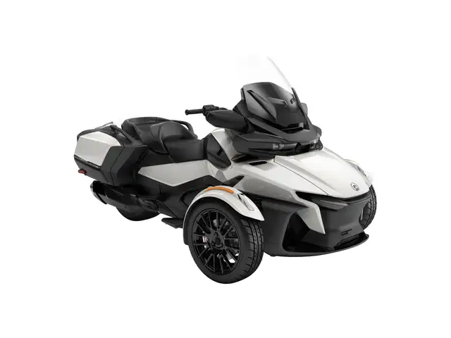 2026 Can-Am Spyder RT RT SE6 PEARL WHITE OR MINERAL BLUE in Street, Cruisers & Choppers in Guelph - Image 3