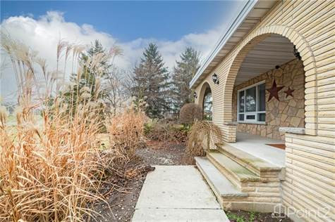 1239 Westbrook Road in Houses for Sale in Hamilton - Image 2