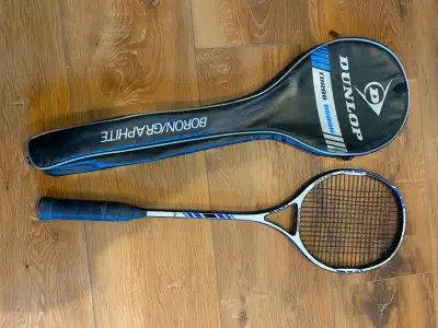 Good condition. Pick up in Ste. Anne. Meet up is possible in other areas. Crossposted.