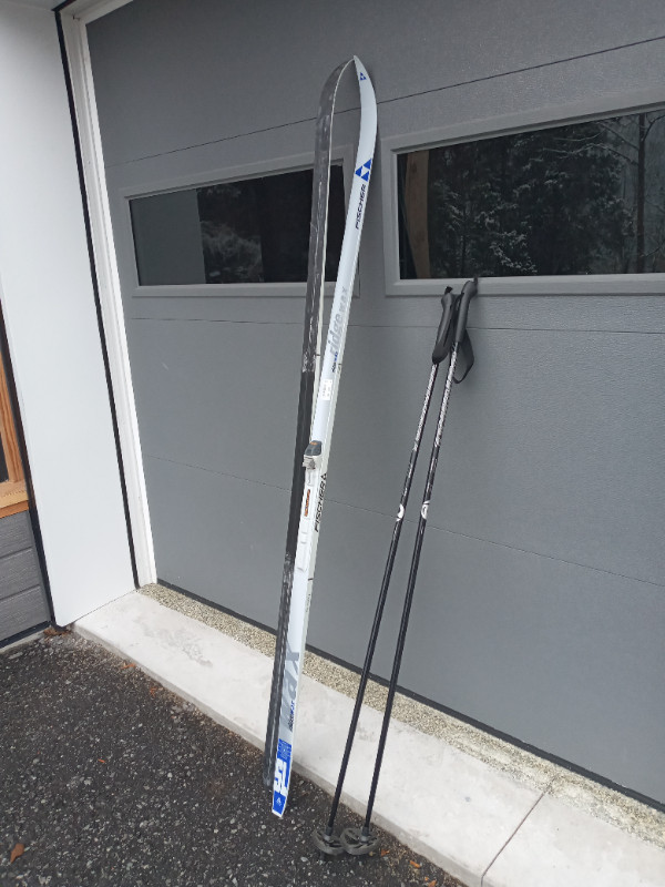 Fischer Cross Country Skis, Boots, Poles - Like New in Ski in Kingston - Image 4