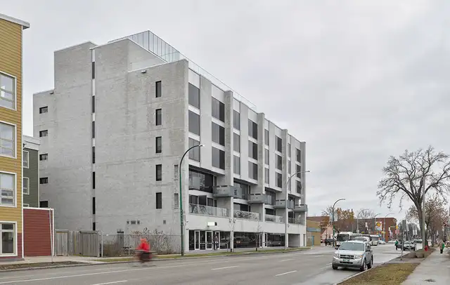 Centrally Located Modern Suites, Loaded with Features! in Long Term Rentals in Winnipeg - Image 4