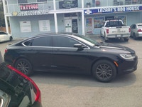 2015 Chrysler 200 175000 KM Price $7999 ON or QC Safety Included Warranty Included Carfax Included A... (image 1)