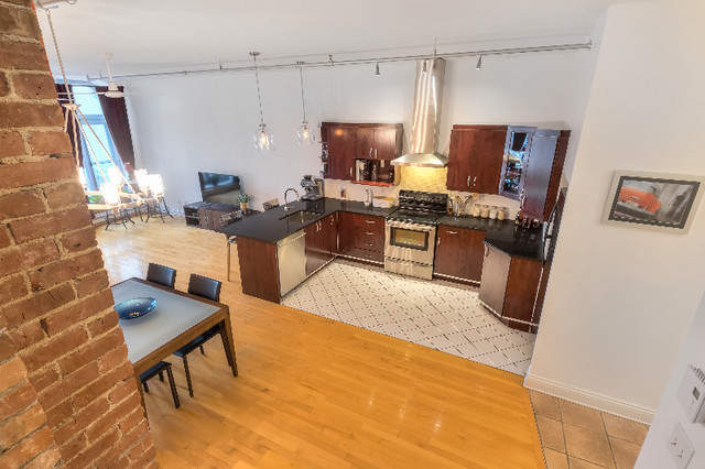 Loft + Mezzanine | 871 SQFT | Vieux-Montréal dans Condos à vendre  à Ville de Montréal - Image 3