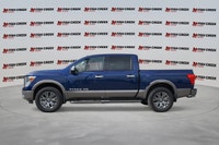 Navigate with confidence in this 2018 Nissan Titan Crew Cab Pickup, featuring powerful Four Wheel Dr... (image 1)