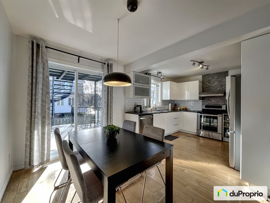 $924,999 - Triplex for sale in St-Constant — photo 2