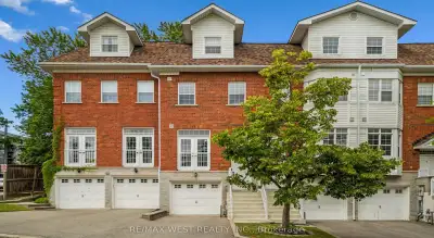 Price: $829,000 / $3,145/mo Welcome to your next chapter in the heart of Aurora. This stylish and sp...