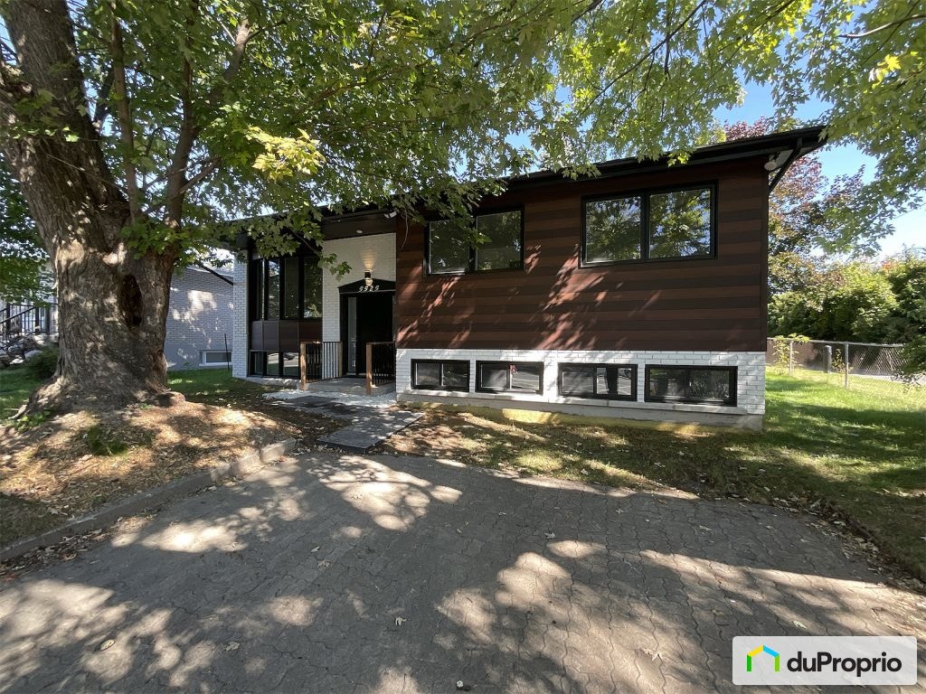 $899,999 - Bungalow for sale in Brossard — photo 1