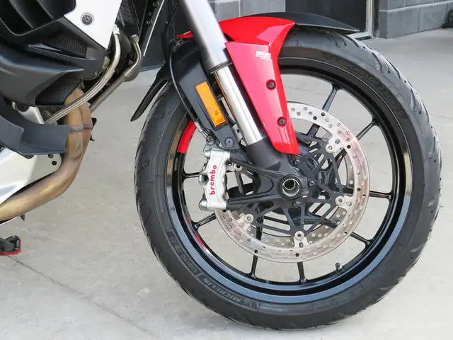 2022 Ducati Multistrada V4S Ducati Red / Forged Wheels in Sport Bikes in Cambridge - Image 12