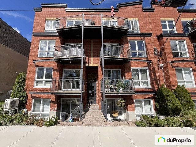 $512,000 - Condominium in Mercier / Hochelaga / Maisonneuve — photo 1