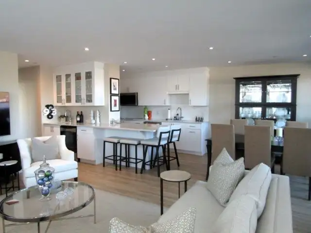 19-089 High end downtown apartment, furnished! in Short Term Rentals in City of Halifax - Image 4