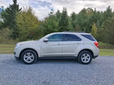 2015 Chev Equinox, Safetied and Warranteed, Nice Clean Vehicle Power Windows, Power Locks, Power Sea...