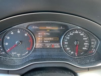 The 2021 Audi Q5 Komfort 45 TFSI quattro boasts a stunning white exterior that is both timeless and... (image 9)