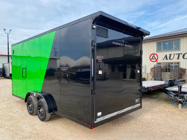 2026 AmeraLite 7.5' x 23' x 84" V-Nose Snowmobile Trailer in Cargo & Utility Trailers in Regina - Image 4