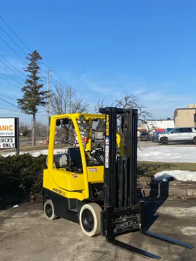 We have available a 2020 Hyster propane forklift with a 5,000 lb lifting capacity. This unit was par...