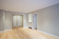 Akelius two bedroom apartment for rent. Located near Doctor Penfield in the Downtown - McGill neighb... (image 2)