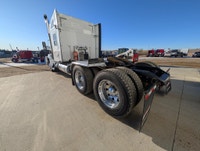 1 Owner 2022 Kenworth T880 Tandem with Cooler Pack Wet Kit KMS: 636,151 HRS: 13,603 Over 20k just sp... (image 7)