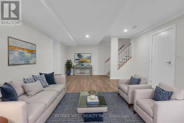 2219 COUNTY ROAD 42 Clearview, Ontario in Houses for Sale in Oakville / Halton Region - Image 13