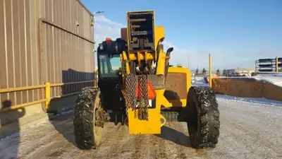 Arrow-West Equipment Ltd ENCLOSED CAB WITH AIR CONDITIONING AND HEATER, 55 FT LIFT HEIGHT, 12000 LB...