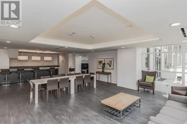 1606 - 1940 IRONSTONE DRIVE Burlington (Uptown), Ontario in Condos for Sale in Oakville / Halton Region - Image 31