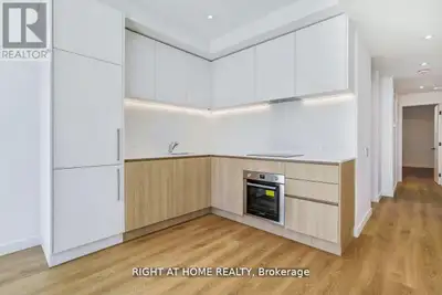 Welcome to 1086 St.Clair. Up to date technology with very convenient options to use key or keyless e...