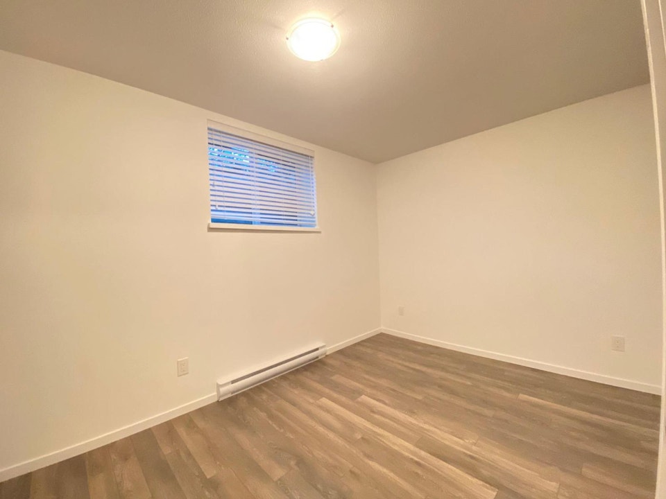 37 16678 25 AVENUE Surrey, British Columbia 5