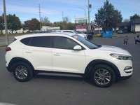 2017 Hyundai Tucson 184000 KM Price $11999 ON or QC Safety Included Warranty Included Carfax Include... (image 2)