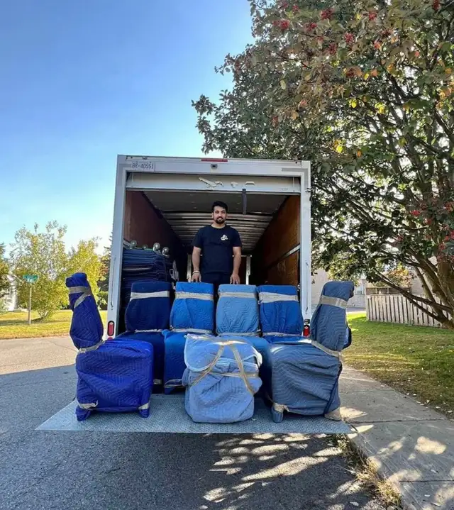 Moving Co. Oakville, Burlington, Hamilton, Cambridge in Moving & Storage in Oakville / Halton Region - Image 3