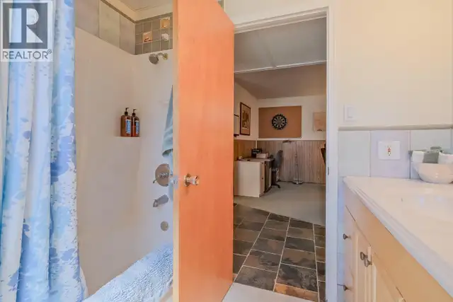 709 BARTLETT Drive Penticton, British Columbia in Houses for Sale in Penticton - Image 28