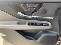 This Executive Driven Lincoln has been carefully driven by one of our employees or as a courtesy ser... (image 4)