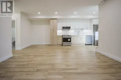 447 EAST Avenue Unit# B Kitchener, Ontario
