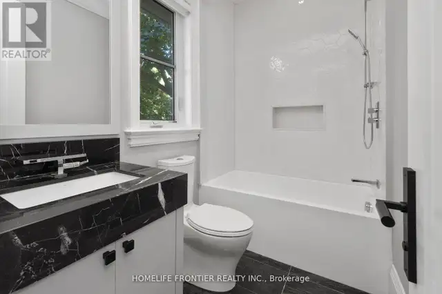 8 VESTA DRIVE Toronto (Forest Hill South), Ontario in Houses for Sale in City of Toronto - Image 30