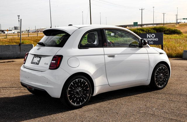 2025 FIAT 500e (RED) Edition in Cars & Trucks in Strathcona County - Image 4
