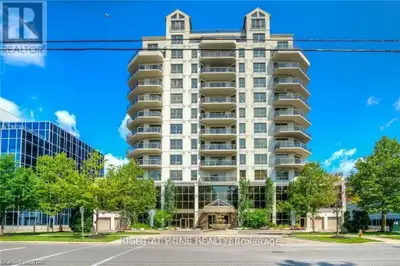 Live beautifully in the heart of Downtown London. This spacious Canterbury model - 1,435 sq ft of th...