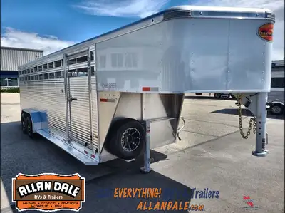 All Aluminum Horse/Stock Combo w/ Full Length Running Boards, Plexiglas Tracks, Heavy Duty Fenders,...