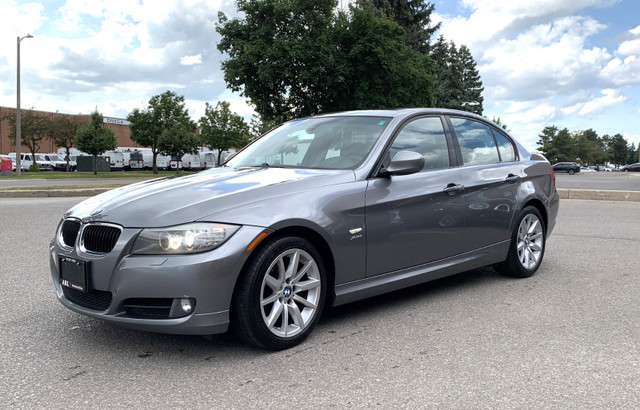 2009 BMW 328 X Drive**6 Speed**Sport Package** in Cars & Trucks in Markham / York Region - Image 4