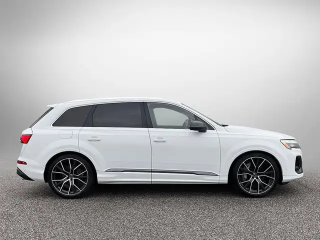 2025 Audi Q7 Technik | EXECUTIVE DEMO | FULLY EQUIPPED | 7 in Cars & Trucks in Windsor Region - Image 5