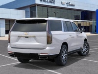 Engine: 8 Cylinder Engine 6.2L/375CI L/100Km City: 16.6 L/100Km Hwy: 13.0 Safety Equipment Door lock... (image 7)