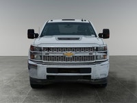 Thanks for viewing our House of Cars Lethbridge Inventory! AMVIC licensed dealer! 2019 CHEVROLET SIL... (image 9)