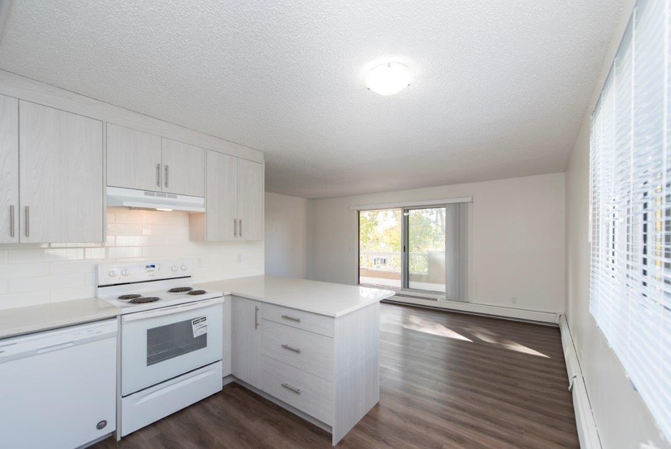 Bridgeland Apartment For Rent 3