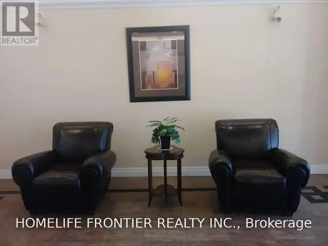 102 - 778 SHEPPARD AVENUE W Toronto (Bathurst Manor), Ontario in Long Term Rentals in City of Toronto - Image 4