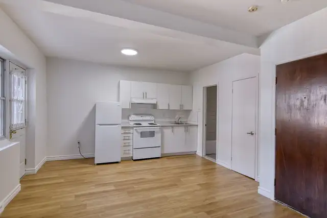 Studio apartment near McGill - ID 2754 in Long Term Rentals in Longueuil / South Shore - Image 3