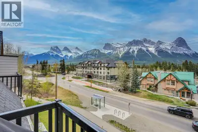 Amazing 180 degree unobstructed SW views that showcase all of the best mountains in the Bow Valley i...
