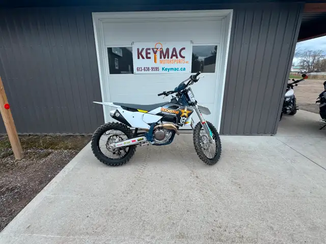 2023 HUSQVARNA CF 250 ELEC START in Touring in Pembroke - Image 8
